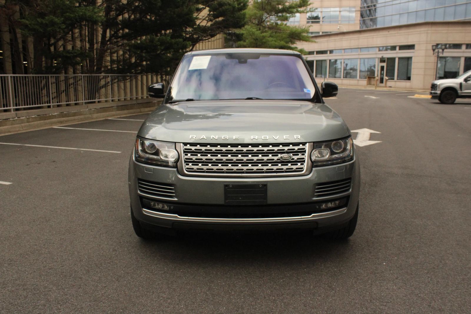 Used 2015 Land Rover Range Rover Long Wheelbase Supercharged AWD/4WD image 3