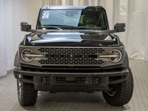 Used 2024 Ford Bronco Badlands image 3