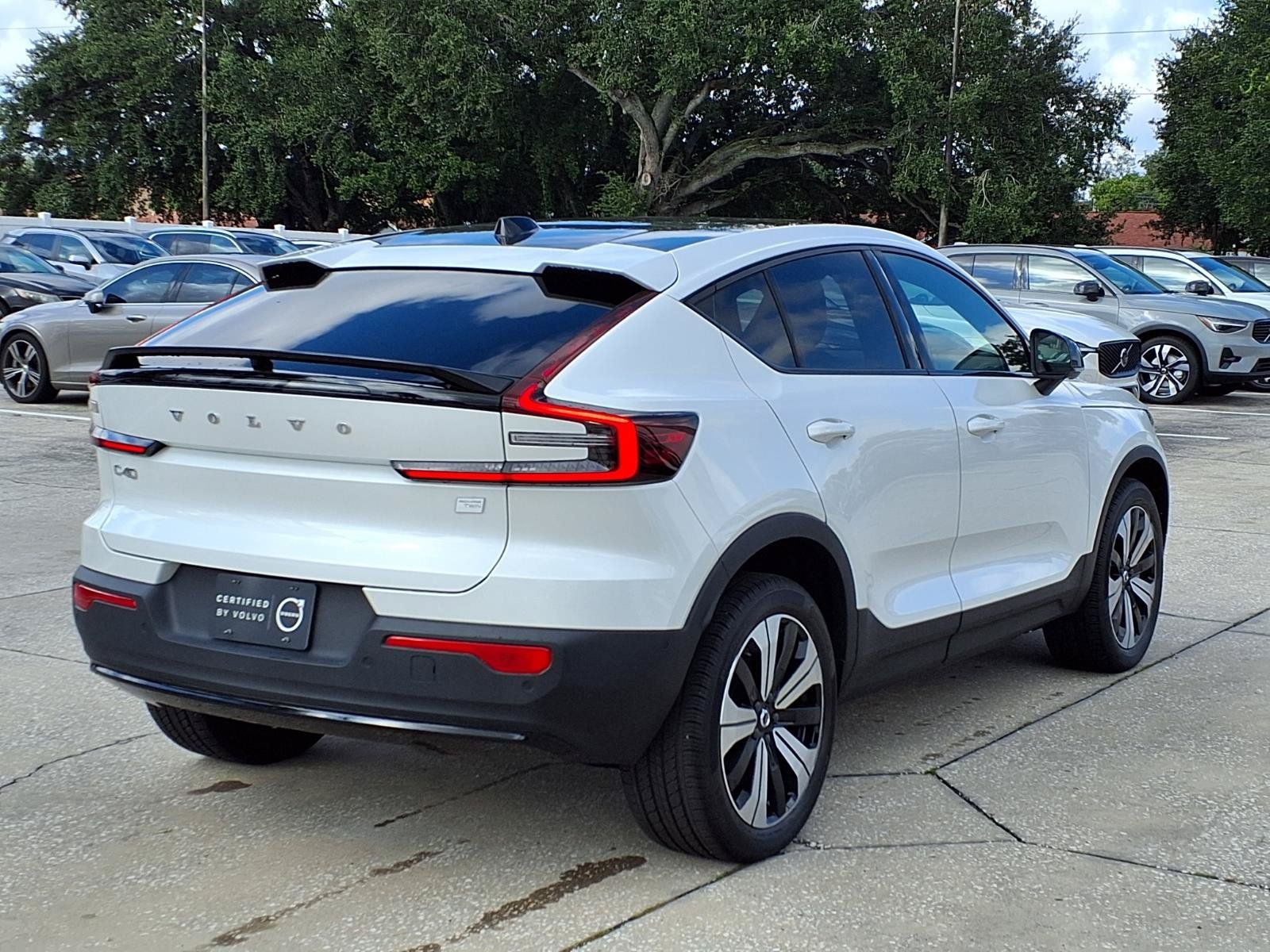 Certified 2023 Volvo C40 P8 Recharge Plus AWD/4WD image 7