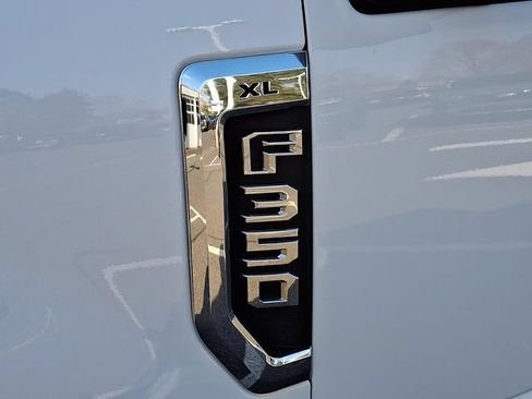 Used 2017 Ford F350 XL w/ Power Equipment Group RWD image 36