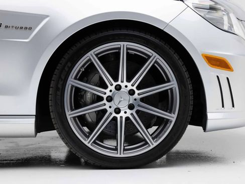 Used 2012 Mercedes-Benz E 63 AMG Wagon image 29