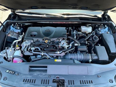 Used 2021 Toyota Avalon XLE w/ Moonroof Package FWD image 30