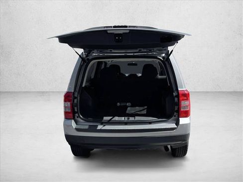 Used 2016 Jeep Patriot Sport w/ Power Value Group FWD image 7