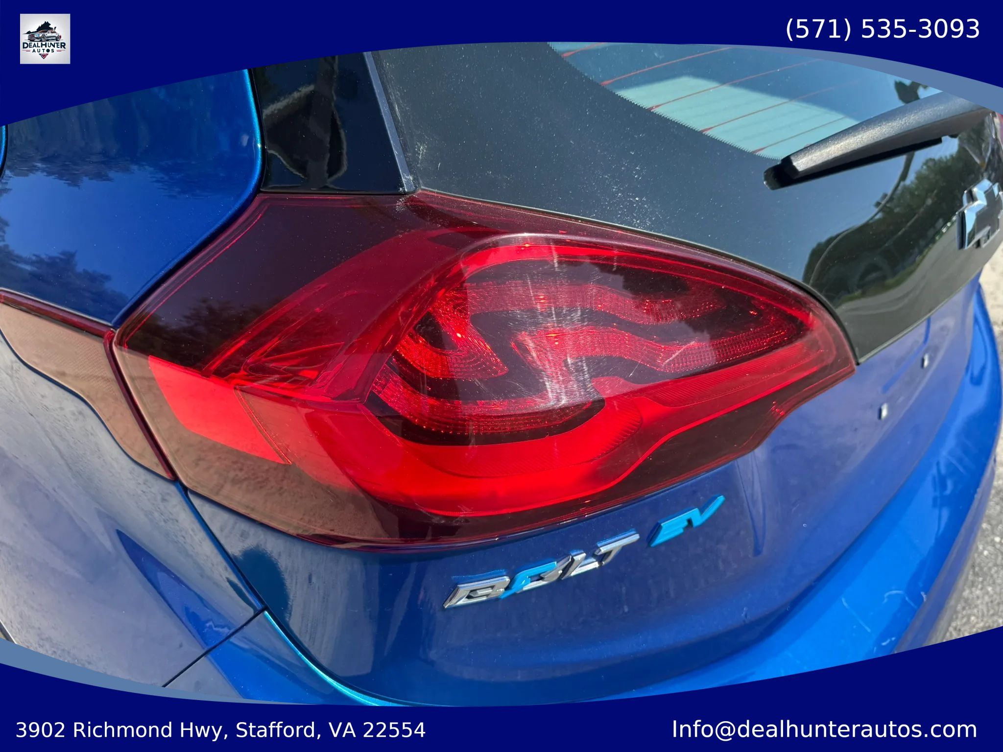 Used 2017 Chevrolet Bolt Premier w/ Driver Confidence II Package FWD image 13