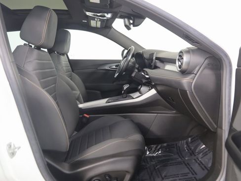 Used 2024 Alfa Romeo Tonale Ti w/ Active Assist Package image 13