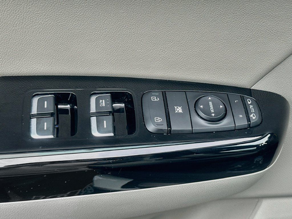 Used 2020 Kia Sportage SX FWD image 18