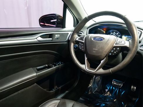 Used 2014 Ford Fusion Titanium image 11