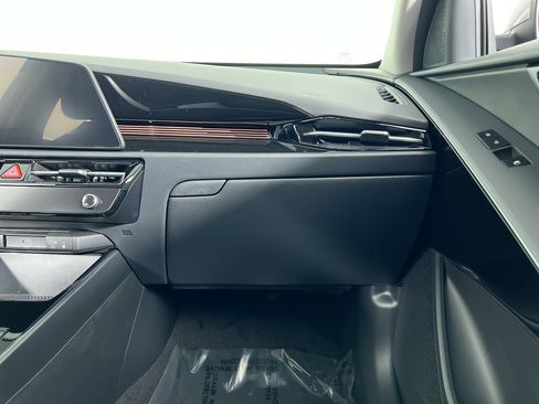 New 2025 Kia Niro SX image 35