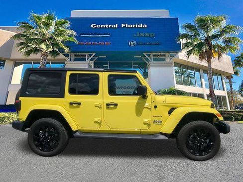 Certified 2022 Jeep Wrangler Unlimited Sahara w/ Cold Weather Group AWD/4WD image 4