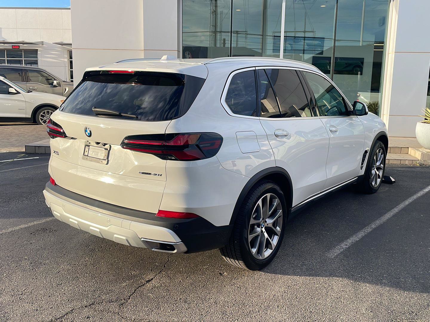 Used 2025 BMW X5 sDrive40i RWD image 3