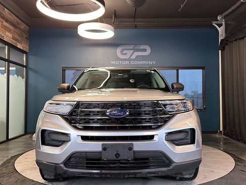 Used 2021 Ford Explorer XLT AWD/4WD image 8