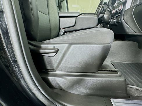 Used 2021 GMC Sierra 1500 SLE w/ X31 Off-Road Package image 24