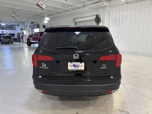 Used 2018 Honda Pilot LX image 4