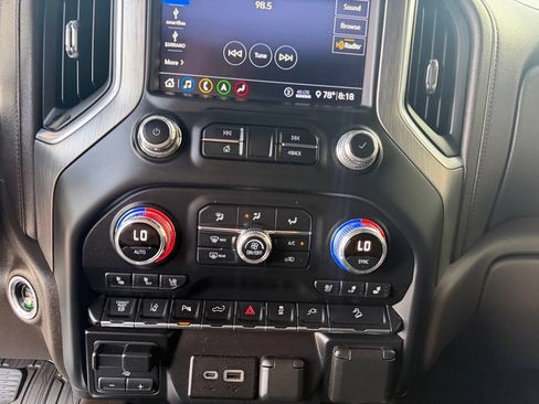 Used 2020 GMC Sierra 3500 Denali w/ Denali Ultimate Package AWD/4WD image 38