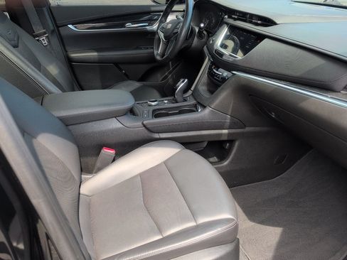 Used 2023 Cadillac XT5 Premium Luxury w/ Technology Package AWD/4WD image 20