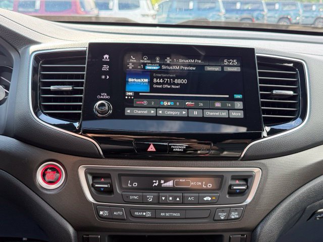 Used 2023 Honda Passport TrailSport image 19