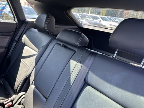 Used 2023 Volkswagen Atlas Cross Sport SE w/ Panoramic Sunroof Package image 10