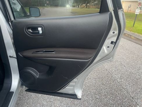 Used 2013 Nissan Rogue S w/ Special Edition Pkg image 15