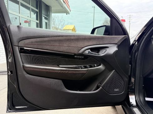 Used 2014 Chevrolet SS image 14