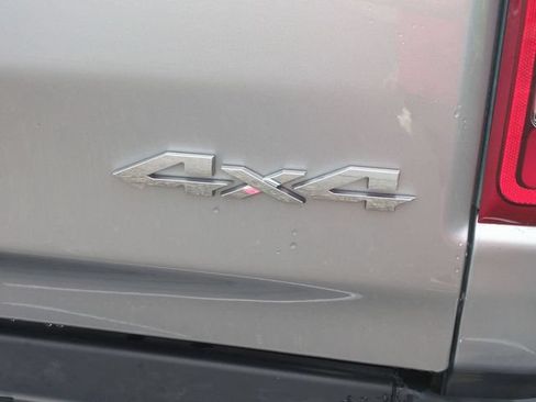 Used 2022 RAM 1500 Laramie AWD/4WD image 10