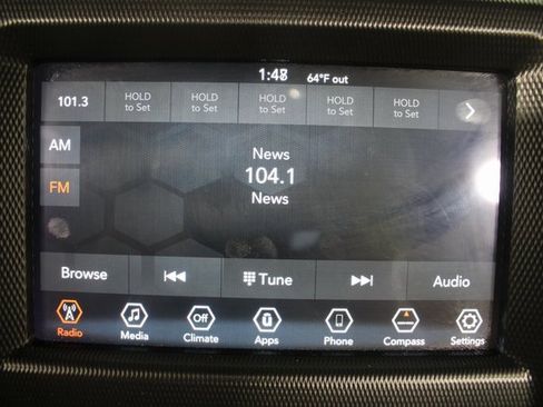 Used 2023 Jeep Gladiator Sport image 5