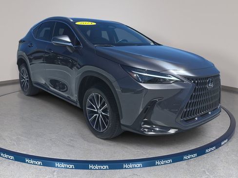 Used 2024 Lexus NX 250 FWD w/ Towing Package (2000 Lbs) image 4