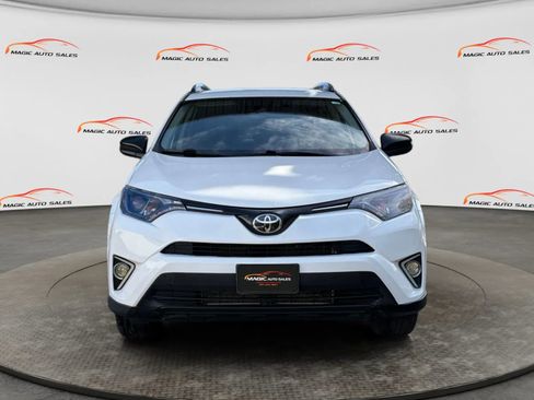 Used 2017 Toyota RAV4 LE w/ Carpet Mat Package AWD/4WD image 3