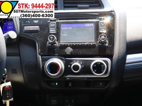Used 2015 Honda Fit LX image 19