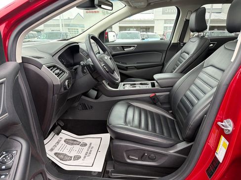 Used 2023 Ford Edge SEL w/ Convenience Package image 9