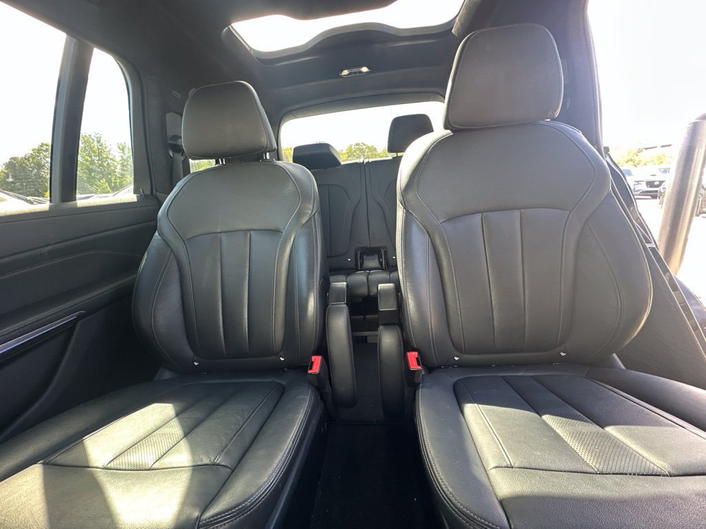 Used 2020 BMW X7 M50i w/ Executive Package AWD/4WD image 18