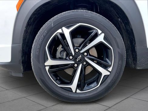 Used 2021 Chevrolet TrailBlazer RS w/ Technology Package image 10