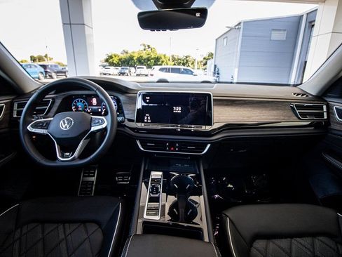 New 2026 Volkswagen Atlas SEL Premium R-Line AWD/4WD image 31