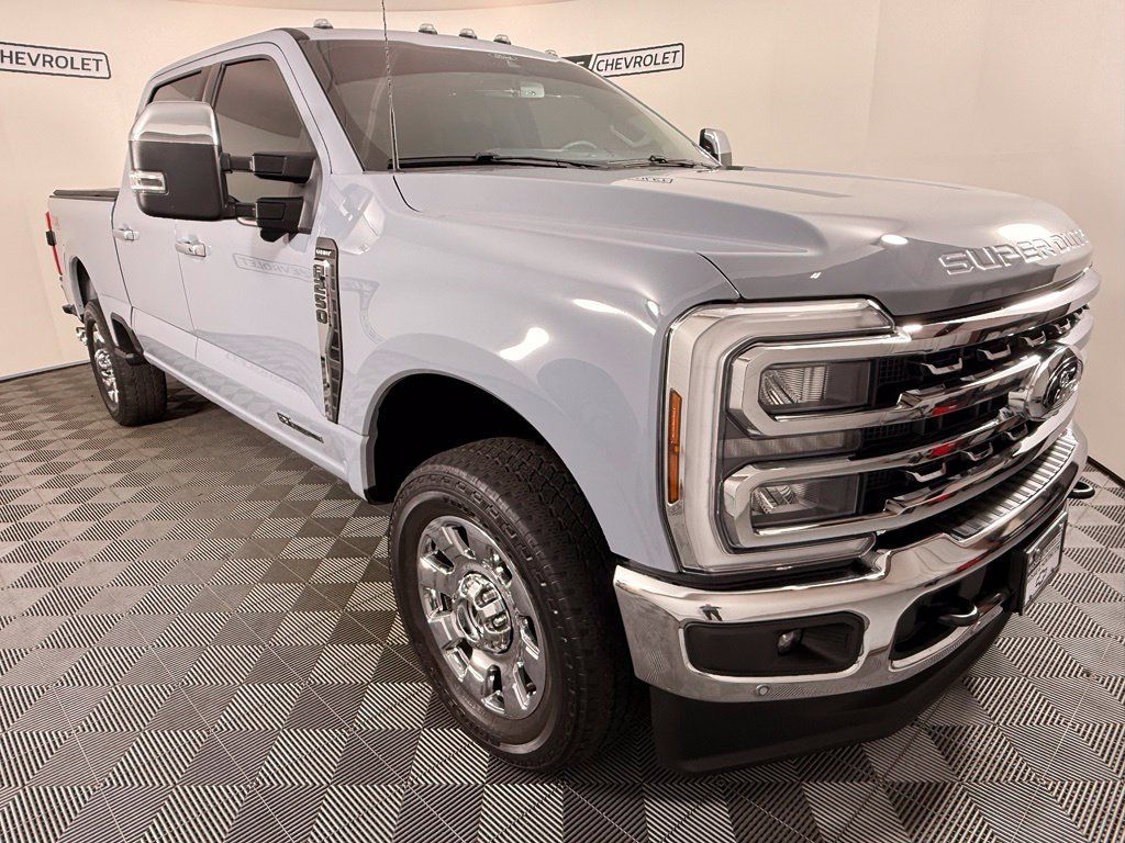 Used 2025 Ford F250 Lariat w/ Lariat Ultimate Package AWD/4WD image 8