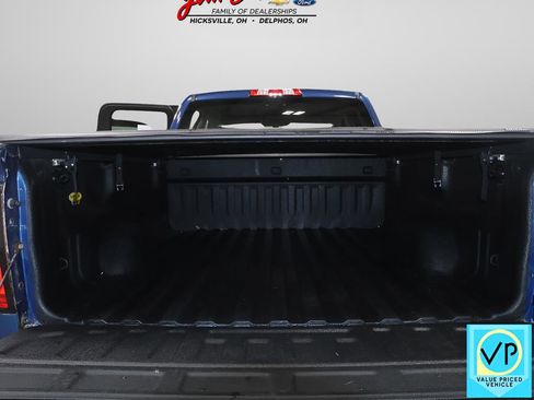 Used 2017 GMC Sierra 1500 SLE image 35