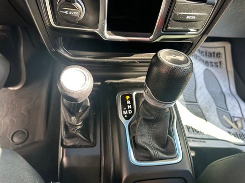 Used 2021 Jeep Wrangler Sport AWD/4WD image 15