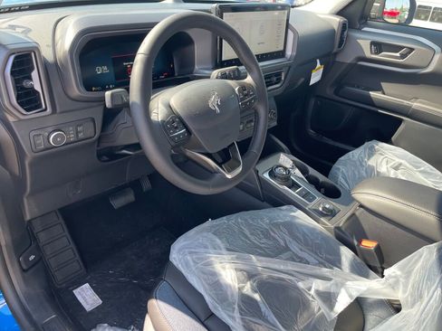 New 2025 Ford Bronco Sport Outer Banks image 6