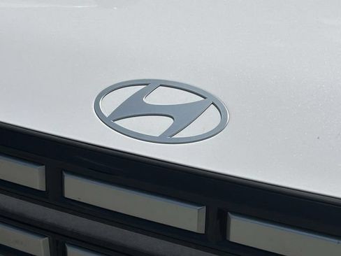 Used 2026 Hyundai Santa Fe SE FWD image 4
