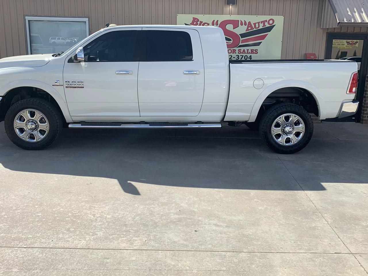 Used 2018 RAM 2500 Laramie AWD/4WD image 5