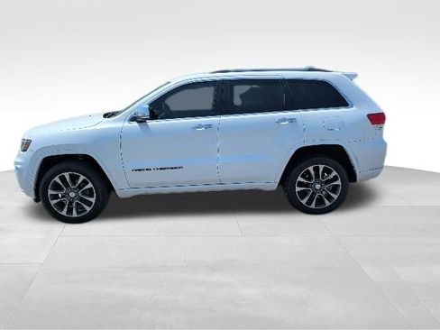 Used 2017 Jeep Grand Cherokee Overland AWD/4WD image 6
