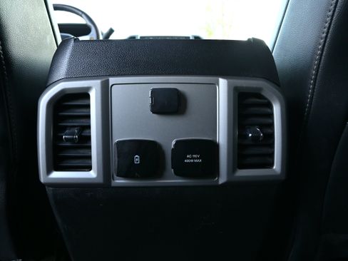 Used 2020 Ford F250 Lariat image 44