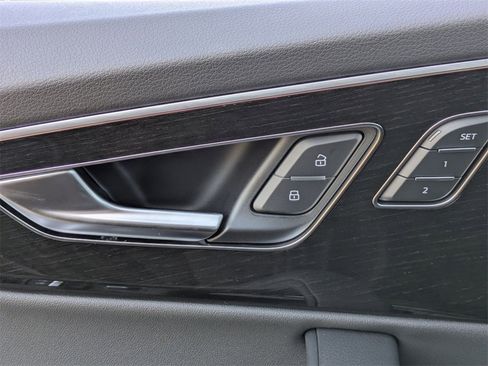 New 2026 Audi Q7 2.0T Premium image 11