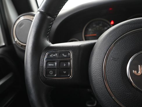 Used 2016 Jeep Wrangler Unlimited Sahara AWD/4WD image 24