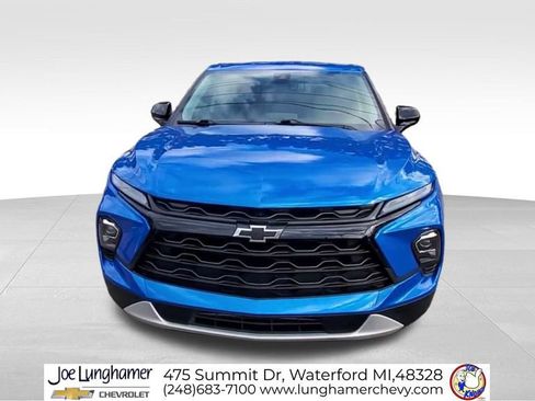 Certified 2024 Chevrolet Blazer LT w/ Convenience Package image 3