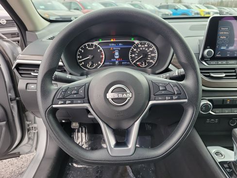 Certified 2024 Nissan Altima 2.5 SV image 21