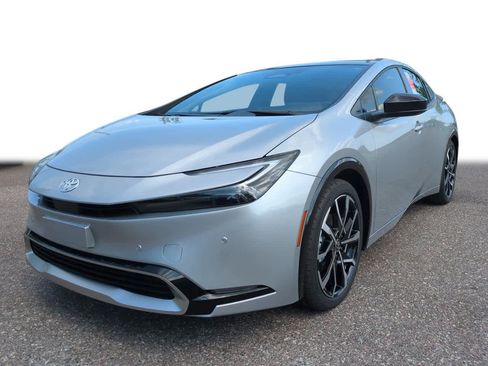 New 2026 Toyota Prius Plug-In Hybrid FWD image 1