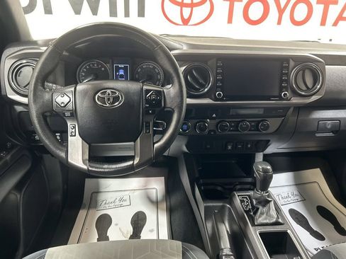 Used 2023 Toyota Tacoma TRD Sport AWD/4WD image 19