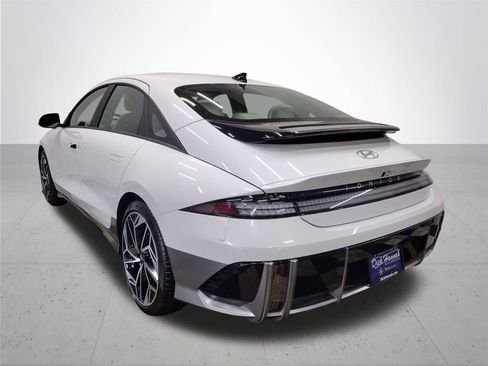 Certified 2025 Hyundai Ioniq 6 SEL image 13