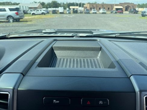 Used 2018 Ford F150 XLT w/ Equipment Group 302A Luxury AWD/4WD image 18