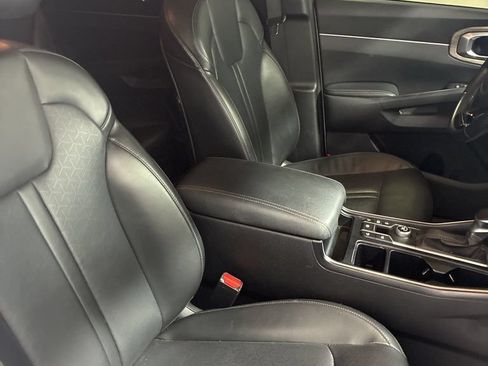 Used 2022 Kia Sorento EX FWD image 24