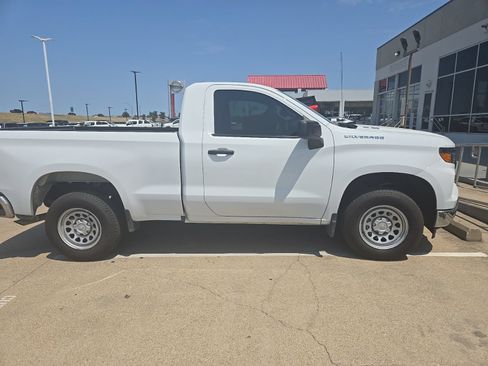 Used 2025 Chevrolet Silverado 1500 W/T w/ Trailering Package RWD image 4
